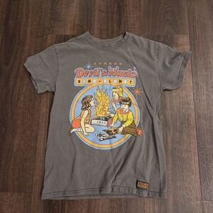 Retro Graphic Tee in Charcoal Gray